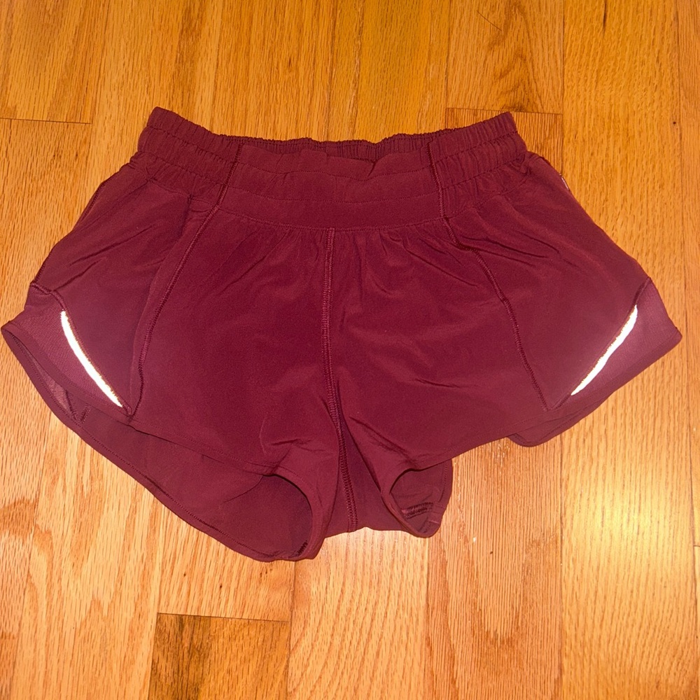 LULU LEMON MAROON HOTTY HOT SHORTS